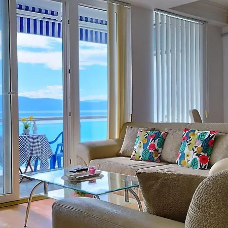 Apartment Vista *